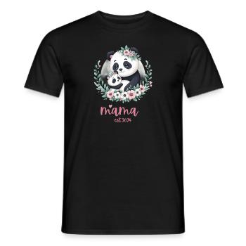 Mama est 2024 I Panda Bear Mum I First Time Mom - Männer T-Shirt - Schwarz - Vorne - AI Model Male 178 light (178cm)