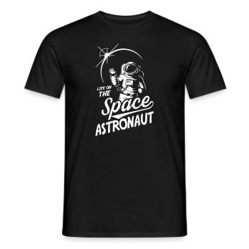 Life On The Space Astronaut - Männer T-Shirt - Schwarz - Vorne - AI Model Male 178 light (178cm)