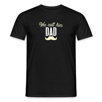 Dad - Männer T-Shirt - Schwarz - Vorne - AI Model Male 178 light (178cm)