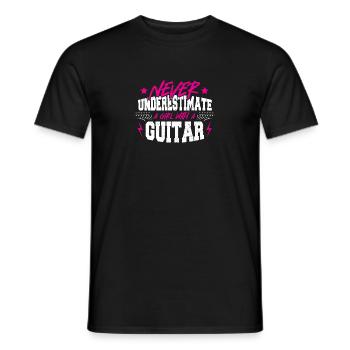 Ne sous-estimez jamais une fille avec une guitare - Guitare - T-shirt homme - noir - Devant - AI Model Male 178 light (178cm)