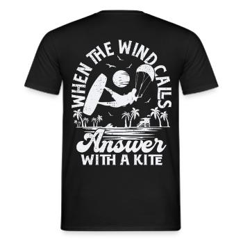Quand le vent appelle, répondez avec un cerf-volant - T-shirt homme - noir - Dos - AI Model Male 178 light (178cm)