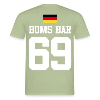 Bums Bar 69 Party Mallorca Malle Malleshirt - Männer T-Shirt - Sage - Hinten - AI Model Male 178 light (178cm)