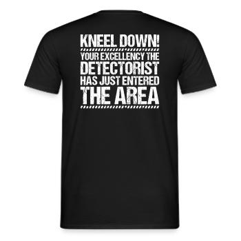 Détecteur Sondler Détecteur de métaux - T-shirt homme - noir - Dos - AI Model Male 178 light (178cm)