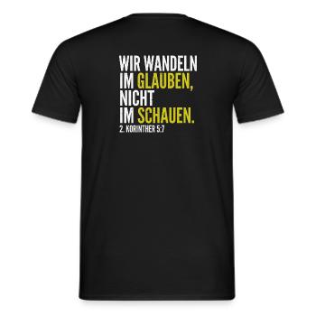 Wir wandeln im Glauben – 2. Korinther 5,7 - Männer T-Shirt - Schwarz - Hinten - AI Model Male 178 light (178cm)