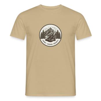 Société de randonnée du Harz | Insigne vintage de plein air - T-shirt homme - beige sable - Devant - AI Model Male 178 light (178cm)