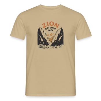Vintage Zion-Nationalpark Wüstencanyon - Männer T-Shirt - Sandbeige - Vorne - AI Model Male 178 light (178cm)