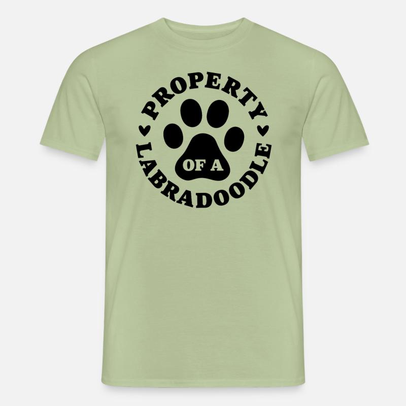 Eigentum eines Labradoodles - Männer T-Shirt - Sage