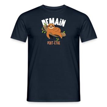 Demain peut être. Humour paresseux. - T-shirt homme - marine - Devant - AI Model Male 178 light (178cm)