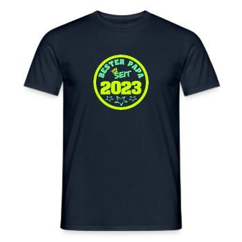 Vater 2023 - Männer T-Shirt - Navy - Vorne - AI Model Male 178 light (178cm)