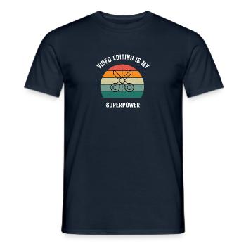 Cutter Video | Superpower - Männer T-Shirt - Navy - Vorne - AI Model Male 178 light (178cm)