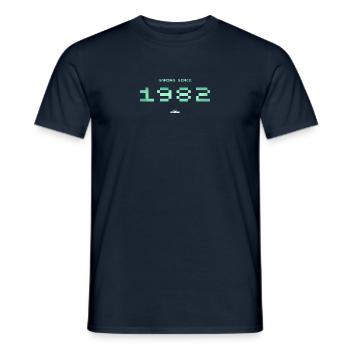 Infinite gameplay 1982 - Männer T-Shirt - Navy - Vorne - AI Model Male 178 light (178cm)