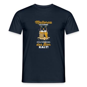 Mallorca ich komme stellt schon mal das Bier kalt - Männer T-Shirt - Navy - Vorne - AI Model Male 178 light (178cm)