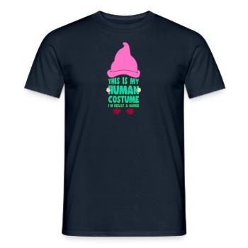 C’est mon costume humain Je suis un cadeau d’amoureux des gnomes - T-shirt homme - marine - Devant - AI Model Male 178 light (178cm)