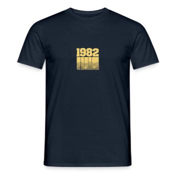 Geboren 1982 - Männer T-Shirt - Navy - Vorne - AI Model Male 178 light (178cm)