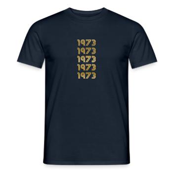 1973 - Männer T-Shirt - Navy - Vorne - AI Model Male 178 light (178cm)