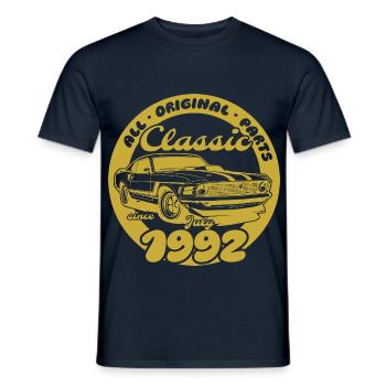 33e anniversaire - Classic Musclecar 07/1992 - T-shirt homme - marine - Devant - AI Model Male 178 light (178cm)