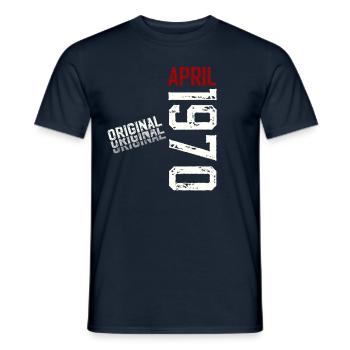 55ème Anniversaire Original Avril Millésime 1970 - T-shirt homme - marine - Devant - AI Model Male 178 light (178cm)