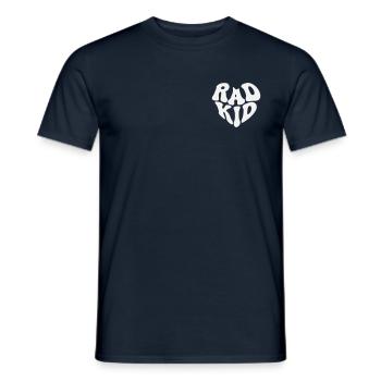 Rad Kid – Retro Heart Quote (Custom Color) - Männer T-Shirt - Navy - Vorne - AI Model Male 178 light (178cm)