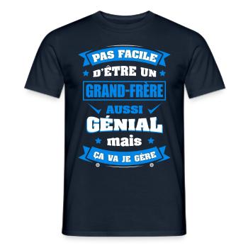 GRAND-FRÈRE GÉNIAL - T-shirt homme - marine - Devant - AI Model Male 178 light (178cm)