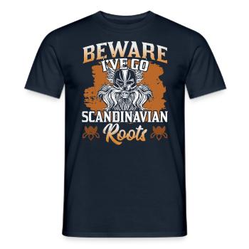 Attention j’ai des racines scandinaves nordiques - T-shirt homme - marine - Devant - AI Model Male 178 light (178cm)