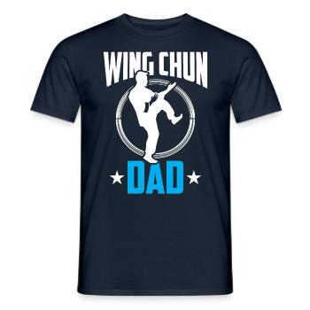 Wing Chun Vater Kampfsport Kampfkunst Trainer - Männer T-Shirt - Navy - Vorne - AI Model Male 178 light (178cm)