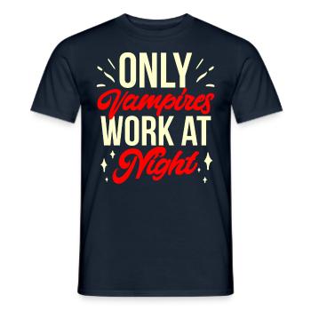 Seuls les vampires travaillent la nuit en disant quart de jour - T-shirt homme - marine - Devant - AI Model Male 178 light (178cm)