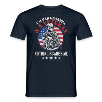 Bin Papa Opa Und Veteran Nichts Macht Mir Angst - Männer T-Shirt - Navy - Vorne - AI Model Male 178 light (178cm)