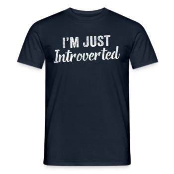 Je ne suis qu’un introverti introverti - T-shirt homme - marine - Devant - AI Model Male 178 light (178cm)