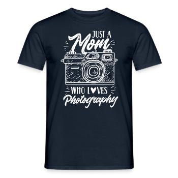 Nur Eine Mutter Die Fotografie Liebt Mama Kamera - Männer T-Shirt - Navy - Vorne - AI Model Male 178 light (178cm)