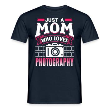 Only one mother Loves photography Mom's camera - Men's T-Shirt - navy - Front - AI Model Male 178 light (178cm)