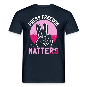 La liberté de la presse est importante - T-shirt homme - marine - Devant - AI Model Male 178 light (178cm)