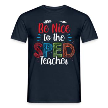 Soyez gentil avec l’éducation spécialisée des enseignants accélérés - T-shirt homme - marine - Devant - AI Model Male 178 light (178cm)