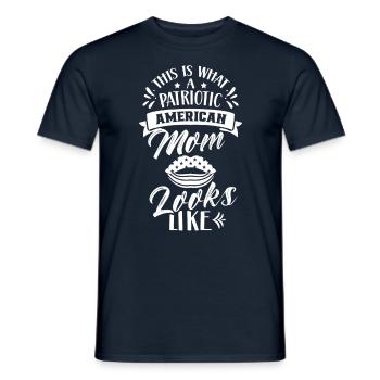 Voici à quoi ressemble une mère américaine patriotique aux États-Unis - T-shirt homme - marine - Devant - AI Model Male 178 light (178cm)