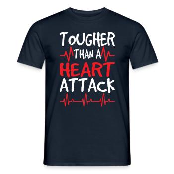 Härter Als Ein Herzinfarkt Herzanfall Herzattacke - Männer T-Shirt - Navy - Vorne - AI Model Male 178 light (178cm)