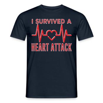 Ich Habe Einen Herzinfarkt Überlebt Herzanfall - Männer T-Shirt - Navy - Vorne - AI Model Male 178 light (178cm)