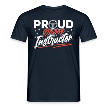 Fier instructeur de conduite leçon de conduite profession d’école de conduite - T-shirt homme - marine - Devant - AI Model Male 178 light (178cm)