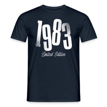 1983 Anniversaire de naissance Année de construction - T-shirt homme - marine - Devant - AI Model Male 178 light (178cm)
