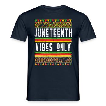 Nur Juneteenth Vibes 1865 African American Black - Männer T-Shirt - Navy - Vorne - AI Model Male 178 light (178cm)