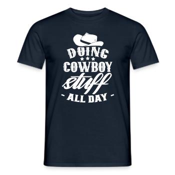 Les trucs de cow-boy toute la journée rendent le cow-boy mignon - T-shirt homme - marine - Devant - AI Model Male 178 light (178cm)