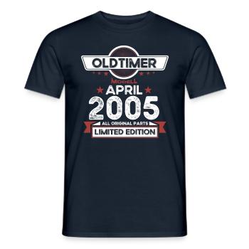 18. Geburtstag Mann Oldtimer April Jahrgang 2005 - Männer T-Shirt - Navy - Vorne - AI Model Male 178 light (178cm)