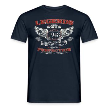 75e anniversaire homme légende né 1948 voiture classique - T-shirt homme - marine - Devant - AI Model Male 178 light (178cm)