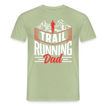 Trail Running Papa Runner Trail Running Race - T-shirt homme - vert sauge - Devant - AI Model Male 178 light (178cm)