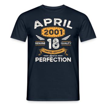 22. Geburtstag Mann April Jahrgang 2001 Legendär - Männer T-Shirt - Navy - Vorne - AI Model Male 178 light (178cm)