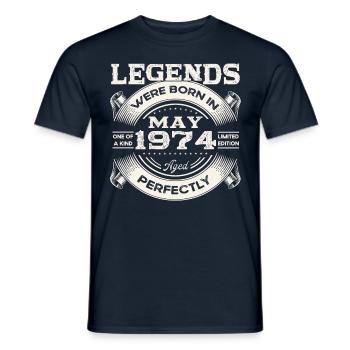49e anniversaire Homme May né en 1974 Légendaire - T-shirt homme - marine - Devant - AI Model Male 178 light (178cm)