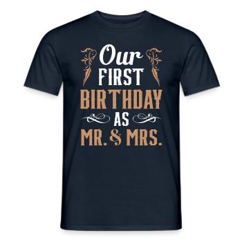 Notre premier anniversaire en tant qu’homme et femme Dictons - T-shirt homme - marine - Devant - AI Model Male 178 light (178cm)