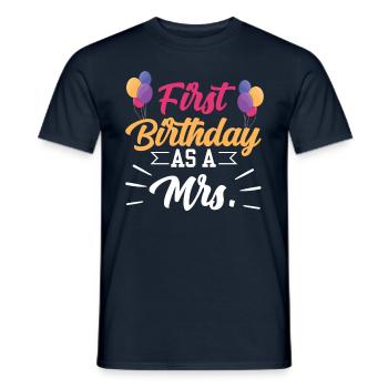 Premier anniversaire en tant que femme femme enceinte humour - T-shirt homme - marine - Devant - AI Model Male 178 light (178cm)
