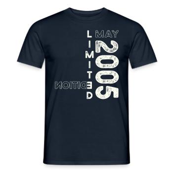 18th Birthday Man Woman May Vintage 2005 Vintage - Men's T-Shirt - navy - Front - AI Model Male 178 light (178cm)