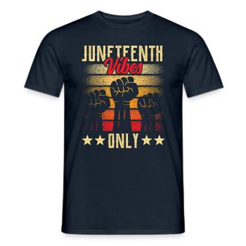 Nur Juneteenth Vibes 1865 African American Black - Männer T-Shirt - Navy - Vorne - AI Model Male 178 light (178cm)