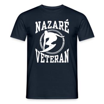 Nazaré Vétéran Surf Vagues Surfer Surf - T-shirt homme - marine - Devant - AI Model Male 178 light (178cm)