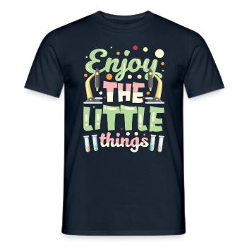 Profitez des petites choses Microscopes Microscope - T-shirt homme - marine - Devant - AI Model Male 178 light (178cm)